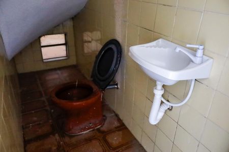Casa à venda com 399m², 5 quartos e 3 vagas Casa à venda com 399m², 5 quartos e 3 vagasLavabo