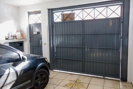 Casa à venda com 399m², 5 quartos e 3 vagas Casa à venda com 399m², 5 quartos e 3 vagasGaragem