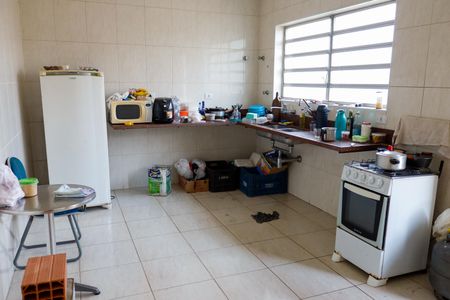Casa à venda com 399m², 5 quartos e 3 vagas Casa à venda com 399m², 5 quartos e 3 vagasCozinha