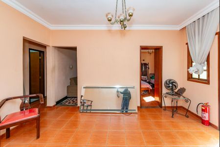 Casa à venda com 300m², 3 quartos e 4 vagasSala 1