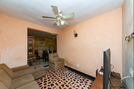 Casa à venda com 300m², 3 quartos e 4 vagasSala 2