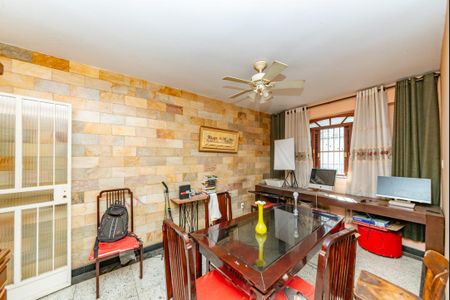 Casa à venda com 300m², 3 quartos e 4 vagasSala 3