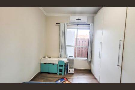 Casa de condomínio à venda com 178m², 4 quartos e 4 vagas Casa de condomínio à venda com 178m², 4 quartos e 4 vagasQuarto 1