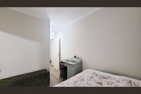 Casa de condomínio à venda com 178m², 4 quartos e 4 vagas Casa de condomínio à venda com 178m², 4 quartos e 4 vagasSuite 2