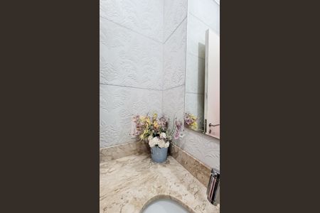 Casa de condomínio à venda com 178m², 4 quartos e 4 vagas Casa de condomínio à venda com 178m², 4 quartos e 4 vagasLavabo