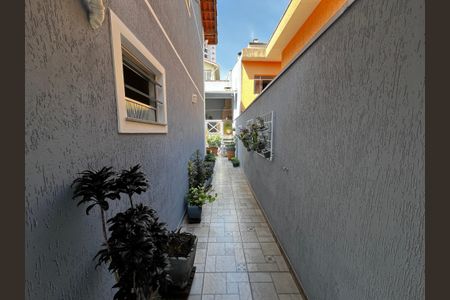 Casa de condomínio à venda com 150m², 4 quartos e 3 vagasCorredor