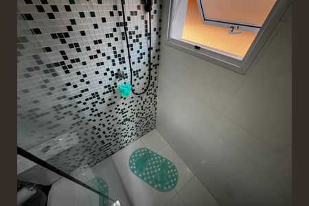 Casa de condomínio à venda com 150m², 4 quartos e 3 vagasBanheiro da Suíte 1