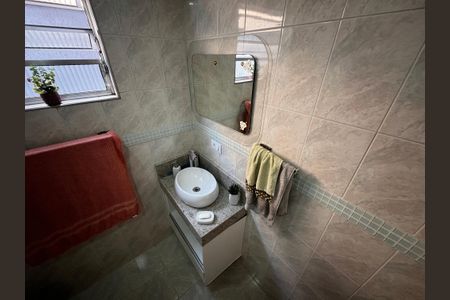 Casa de condomínio à venda com 150m², 4 quartos e 3 vagasBanheiro