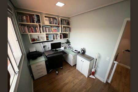 Casa de condomínio à venda com 150m², 4 quartos e 3 vagasQuarto 2