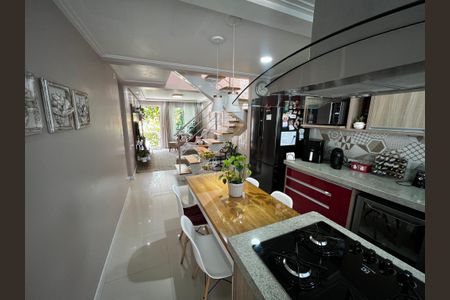 Casa de condomínio à venda com 150m², 4 quartos e 3 vagasCozinha