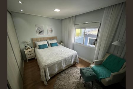 Casa de condomínio à venda com 150m², 4 quartos e 3 vagasSuíte 2