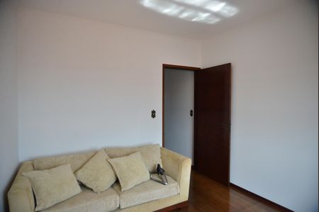 Casa à venda com 198m², 3 quartos e 3 vagasQuarto 2