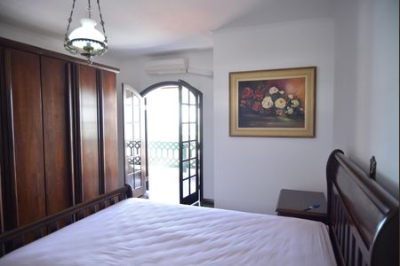 Casa à venda com 198m², 3 quartos e 3 vagas Suite