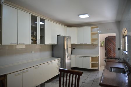 Casa à venda com 198m², 3 quartos e 3 vagasCozinha