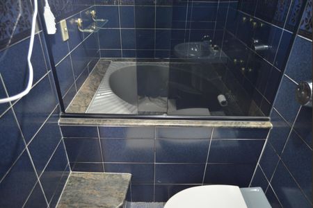 Casa à venda com 198m², 3 quartos e 3 vagasBanheiro da Suíte