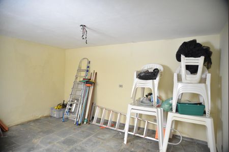 Casa à venda com 198m², 3 quartos e 3 vagasPorão