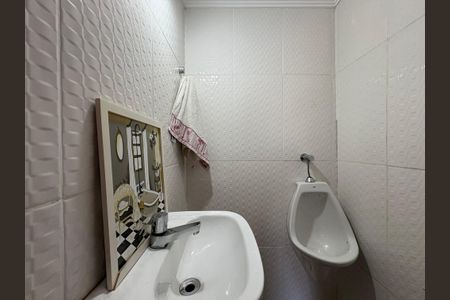 Apartamento à venda com 104m², 2 quartos e 1 vaga Apartamento à venda com 104m², 2 quartos e 1 vagaLavabo