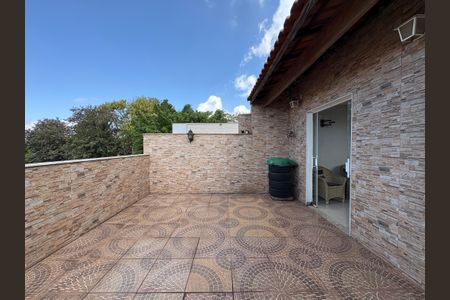 Apartamento à venda com 104m², 2 quartos e 1 vaga Apartamento à venda com 104m², 2 quartos e 1 vagaCobertura