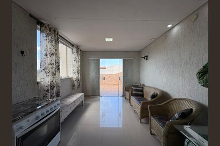 Apartamento à venda com 104m², 2 quartos e 1 vaga Apartamento à venda com 104m², 2 quartos e 1 vagaCobertura