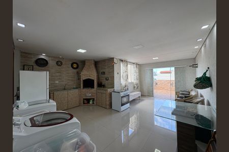 Apartamento à venda com 104m², 2 quartos e 1 vaga Apartamento à venda com 104m², 2 quartos e 1 vagaCobertura