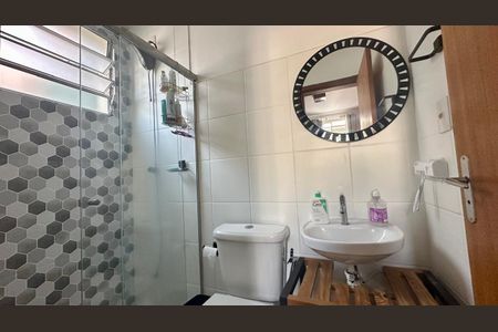 Apartamento à venda com 70m², 3 quartos e 1 vaga Apartamento à venda com 70m², 3 quartos e 1 vagaBanheiro