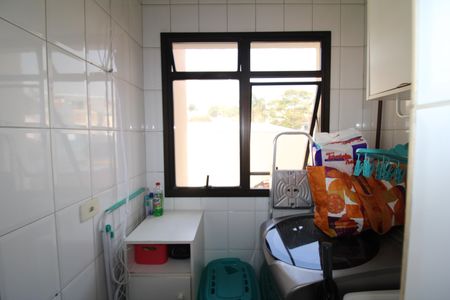 Apartamento à venda com 63m², 2 quartos e 1 vagaÁrea de Serviço