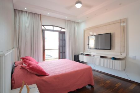 Casa à venda com 280m², 4 quartos e 5 vagasSuíte 3