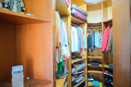 Casa à venda com 280m², 4 quartos e 5 vagasCloset da Suíte 3