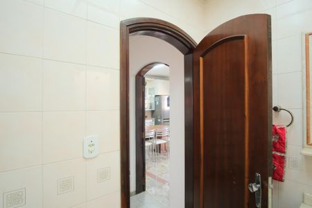 Casa à venda com 280m², 4 quartos e 5 vagasLavabo