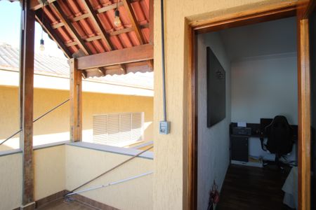 Casa à venda com 280m², 4 quartos e 5 vagasVaranda da Suíte 1