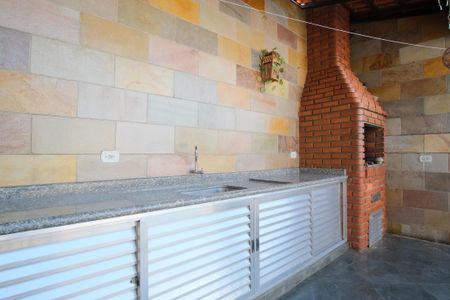 Casa à venda com 280m², 4 quartos e 5 vagasQuintal gourmet