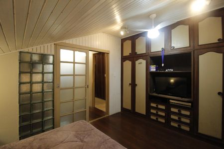 Casa à venda com 550m², 5 quartos e 3 vagasSuíte 1