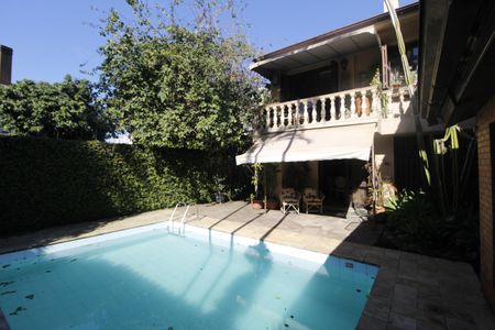 Casa à venda com 550m², 5 quartos e 3 vagasPiscina