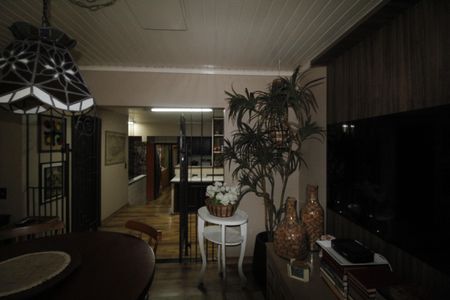 Casa à venda com 550m², 5 quartos e 3 vagasSala 3