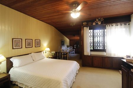 Casa à venda com 550m², 5 quartos e 3 vagasSuíte 3