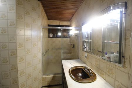 Casa à venda com 550m², 5 quartos e 3 vagasBanheiro da Suíte 3