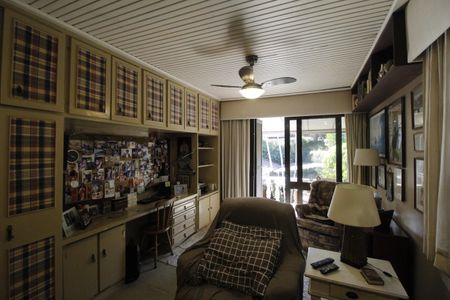 Casa à venda com 550m², 5 quartos e 3 vagasSuíte 4