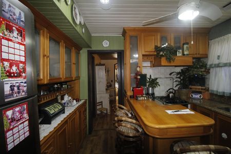 Casa à venda com 550m², 5 quartos e 3 vagasCozinha 1