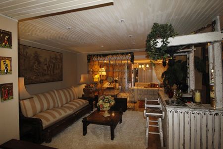 Casa à venda com 550m², 5 quartos e 3 vagasSala 2