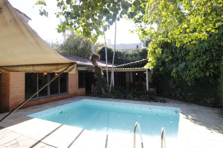 Casa à venda com 550m², 5 quartos e 3 vagasPiscina