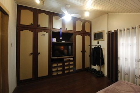 Casa à venda com 550m², 5 quartos e 3 vagasSuíte 1