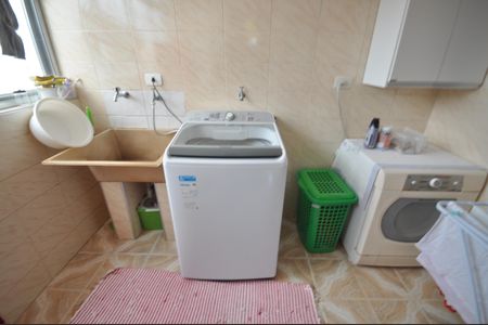 Casa para alugar com 350m², 4 quartos e 3 vagasÁrea de serviço