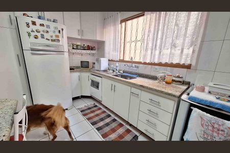 Casa à venda com 150m², 4 quartos e 4 vagas