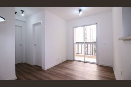 Sala de apartamento para alugar com 2 quartos, 51m² em Vila Ivone, São Paulo