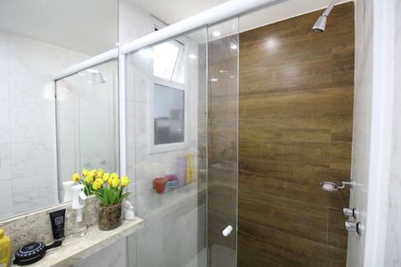 Apartamento à venda com 146m², 2 quartos e 2 vagasBanheiro social
