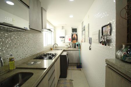 Apartamento à venda com 146m², 2 quartos e 2 vagasCozinha