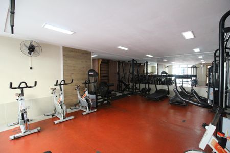 Apartamento à venda com 146m², 2 quartos e 2 vagasÁrea comum - Academia