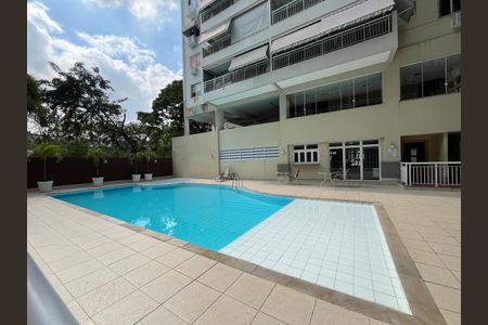 Apartamento à venda com 146m², 2 quartos e 2 vagasÁrea comum - Piscina