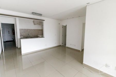 Sala de apartamento à venda com 3 quartos, 107m² em Vila Suzana, São Paulo