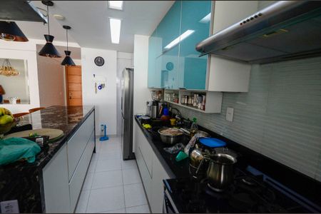 Apartamento à venda com 90m², 3 quartos e 2 vagas Apartamento à venda com 90m², 3 quartos e 2 vagasCozinha